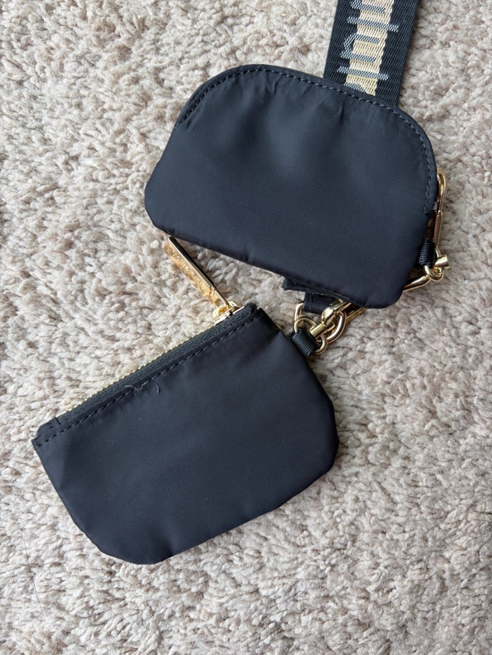 Lululemon Dual Pouch Wristlet
Wordmark | Black Gold White Opal - Picture 5 of 5